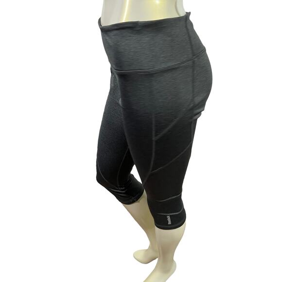 Grey Reebok Capri Leggings, Size Medium, Excellent Condition - Picture 10 of 16